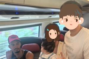 网友晒婴儿和文班同框照！小小年纪就和NBA超巨&少林“高僧”同行